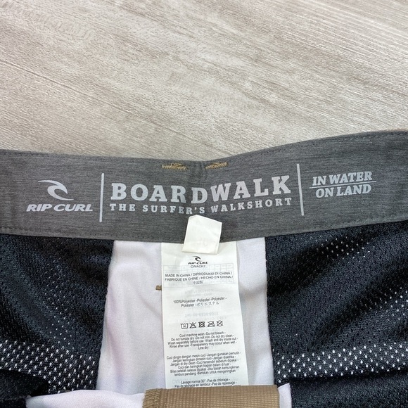 RIP CURL - DECLASSIFIED HYBIRD SHORTS - Picture 8 of 11